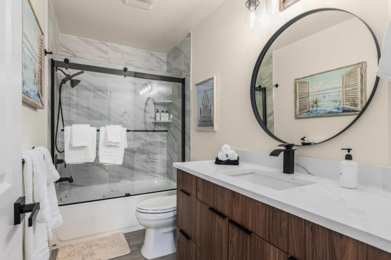 @ Marbella Lane - Wave House, Your Oceanfront Retreat! Oak Harbor Bagian luar foto