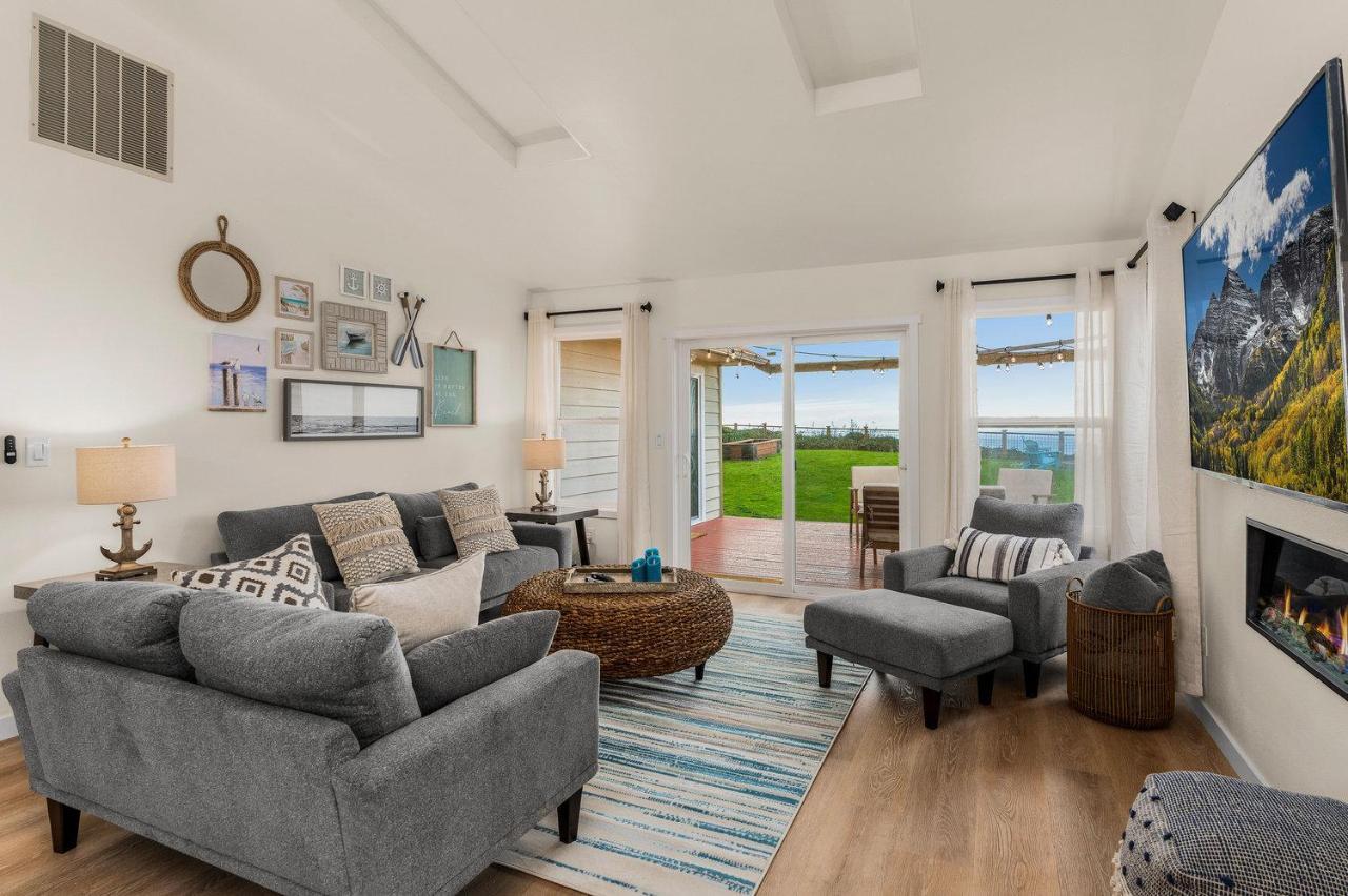 @ Marbella Lane - Wave House, Your Oceanfront Retreat! Oak Harbor Bagian luar foto