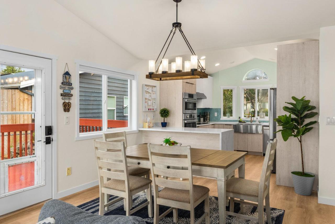 @ Marbella Lane - Wave House, Your Oceanfront Retreat! Oak Harbor Bagian luar foto
