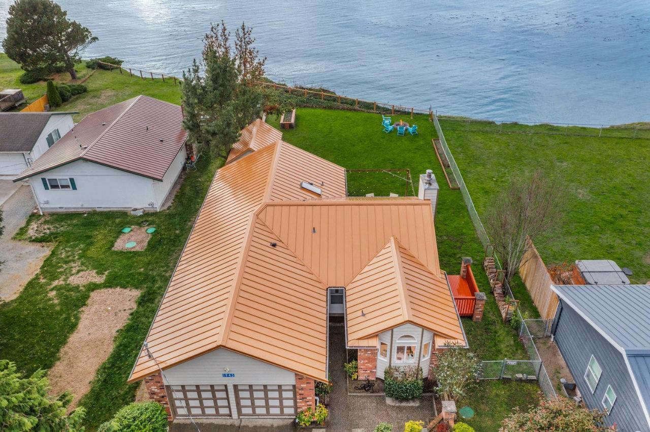 @ Marbella Lane - Wave House, Your Oceanfront Retreat! Oak Harbor Bagian luar foto
