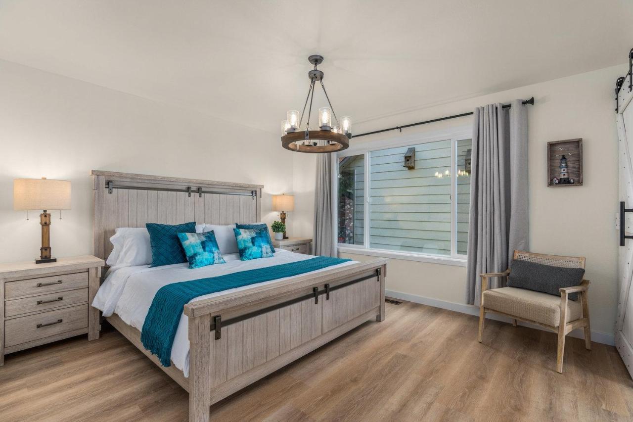 @ Marbella Lane - Wave House, Your Oceanfront Retreat! Oak Harbor Bagian luar foto