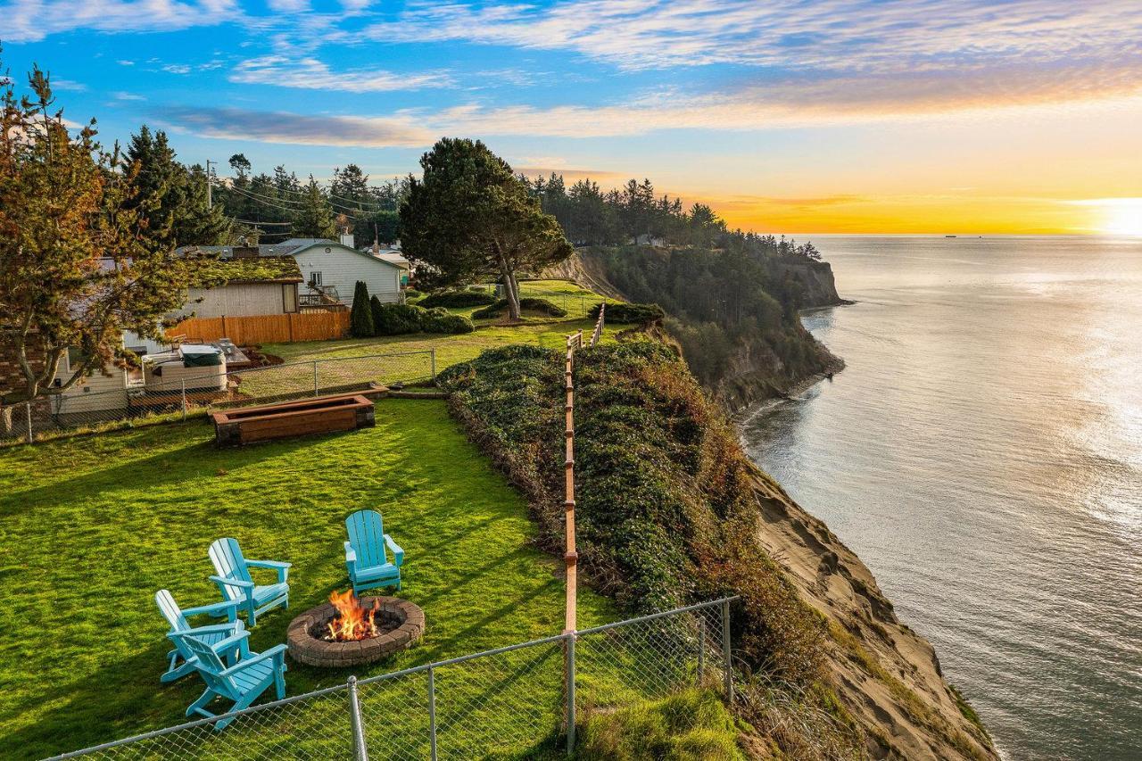 @ Marbella Lane - Wave House, Your Oceanfront Retreat! Oak Harbor Bagian luar foto