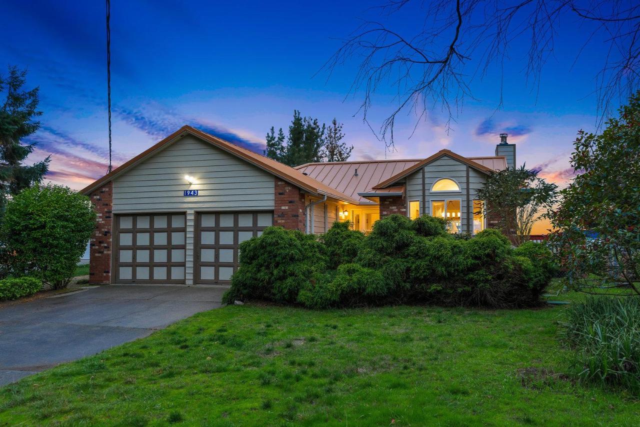 @ Marbella Lane - Wave House, Your Oceanfront Retreat! Oak Harbor Bagian luar foto